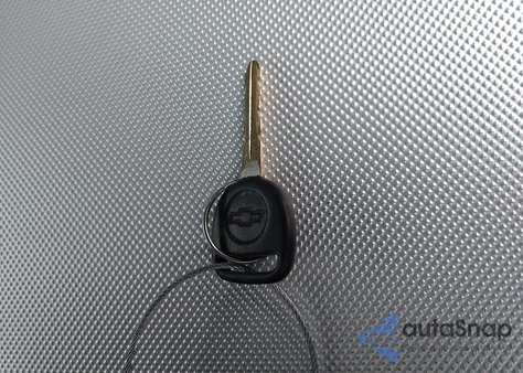 2005 Chevrolet Silverado 1500 Work Truck z USA, uszkodzony, nr VIN 1GCEK14T25Z255004